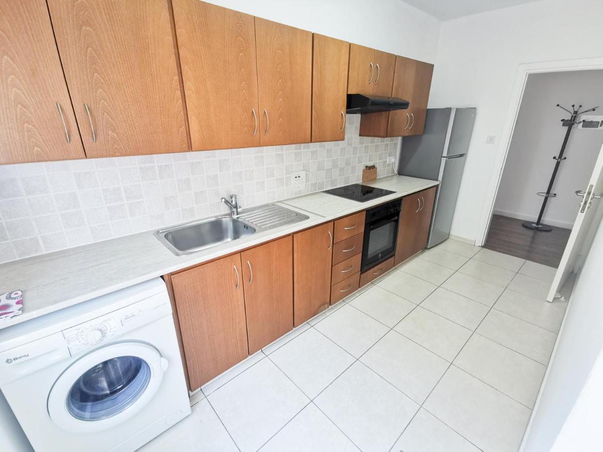 Island Time Holiday Apartment Larnaca Dış mekan fotoğraf